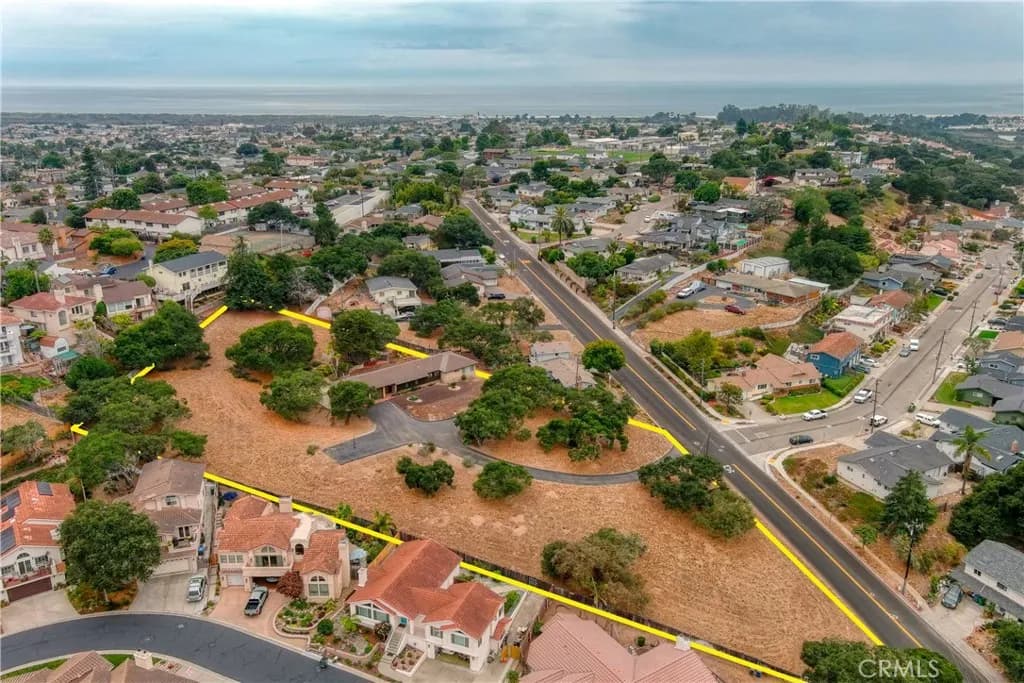 910 N 12th Street, Grover Beach, California 93433