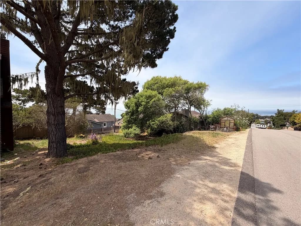  bed  bath Land at 422 Weymouth, Cambria, California 93428
