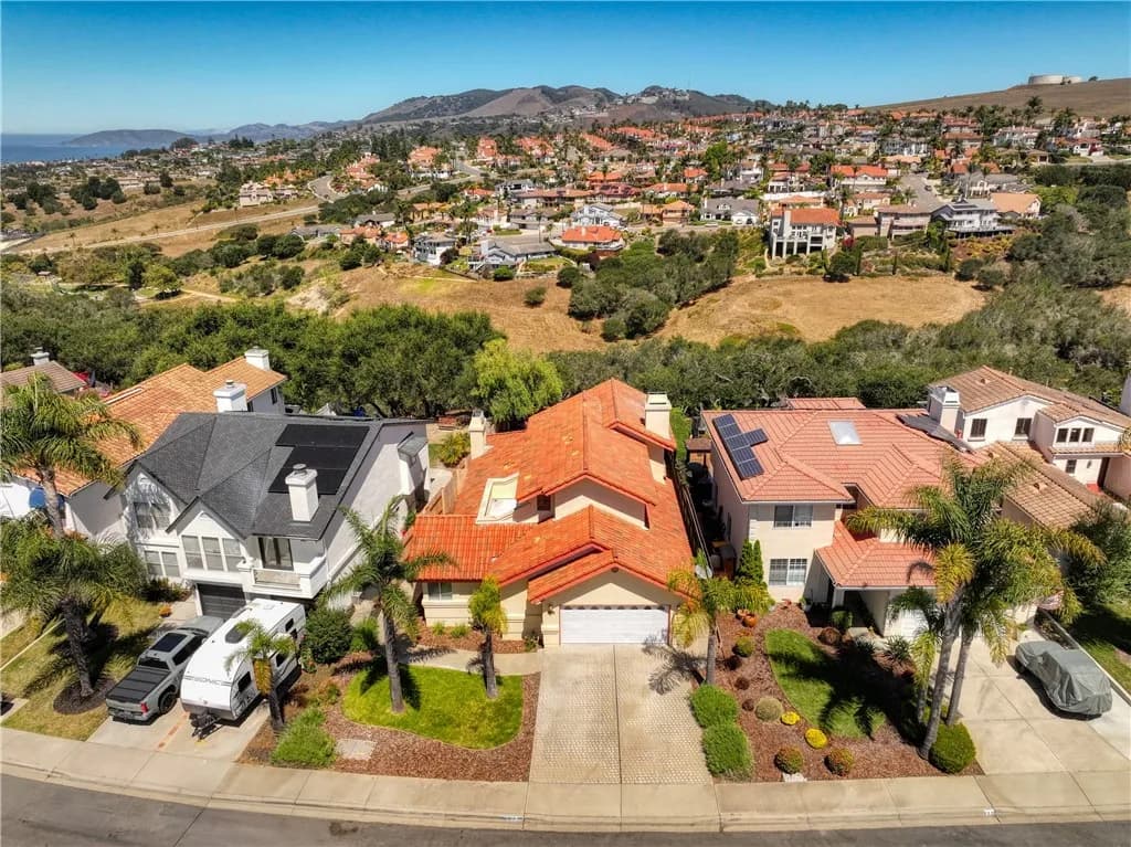656 Shamrock, Pismo Beach, California 93449