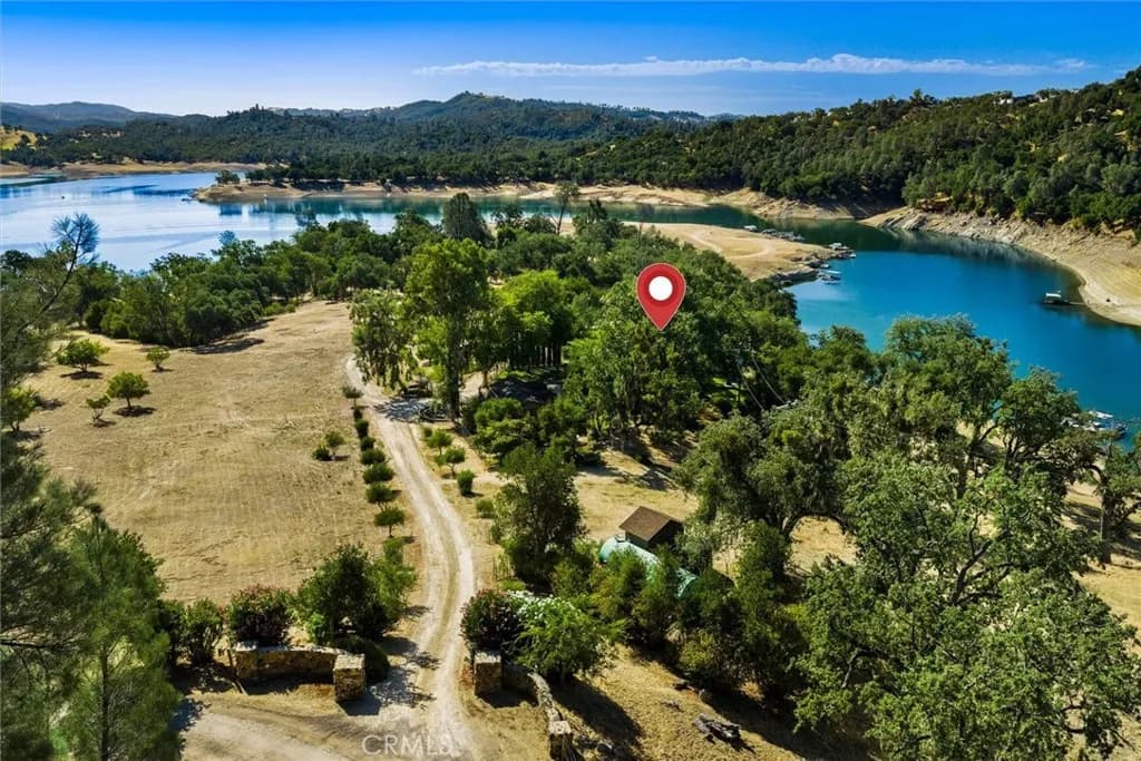 7172 Town Creek, Paso Robles, California 93446