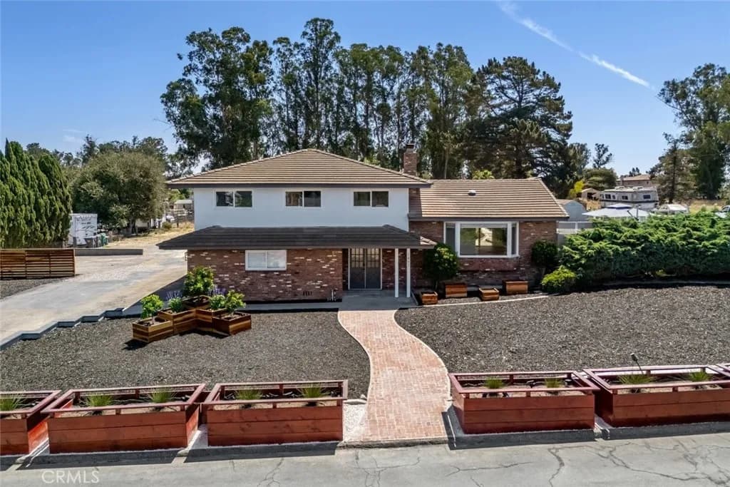 1497 La Quinta Drive, Nipomo, California 93444