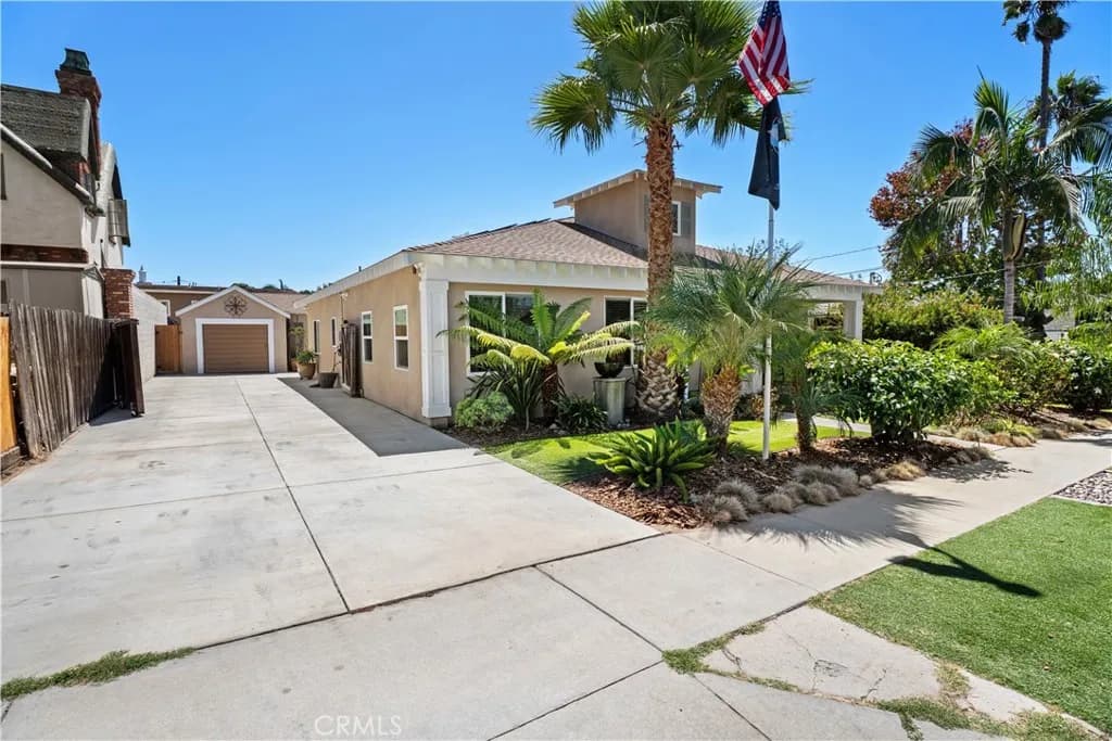 526 E Maple, El Segundo, California 90245