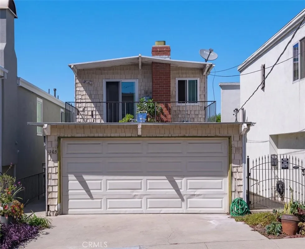 1205 11th Street, Hermosa Beach, California 90254