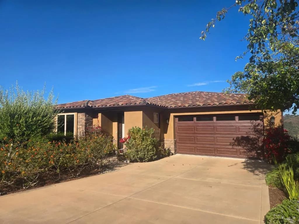 204 Princessa Lane, Pismo Beach, California 93449