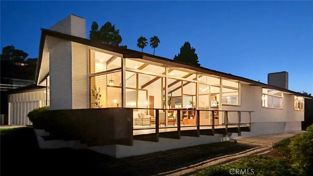 24 Cayuse Lane, Rancho Palos Verdes, California 90275