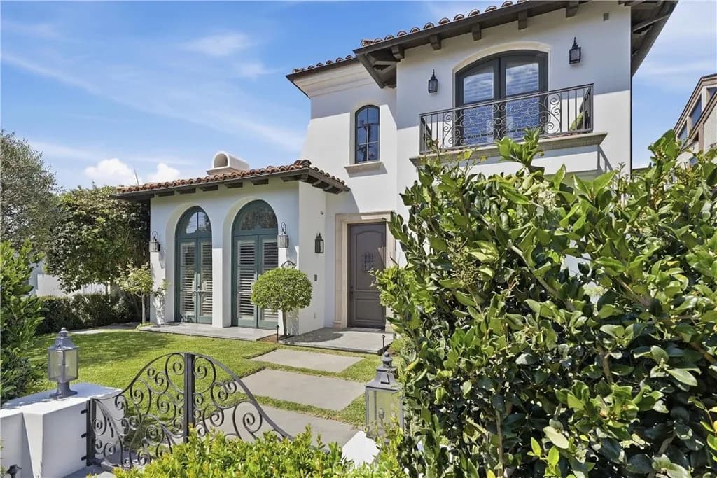 603 11th Street, Manhattan Beach, California 90266