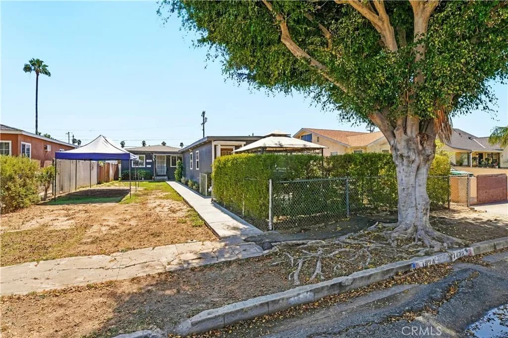 1424 252nd Street, Harbor City, California 90710