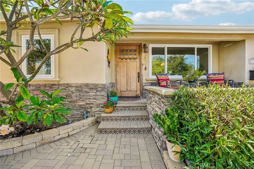 25413 Woodward Avenue, Lomita, California 90717
