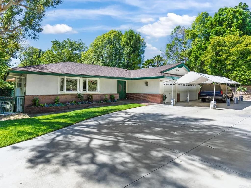 33 Empty Saddle Lane, Rolling Hills Estates, California 90274