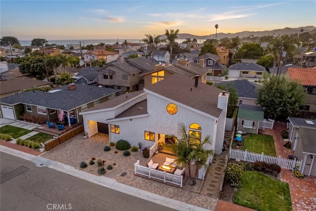 2 bed 2 bath Residential at 250 Castaic Avenue, Pismo Beach, California 93449