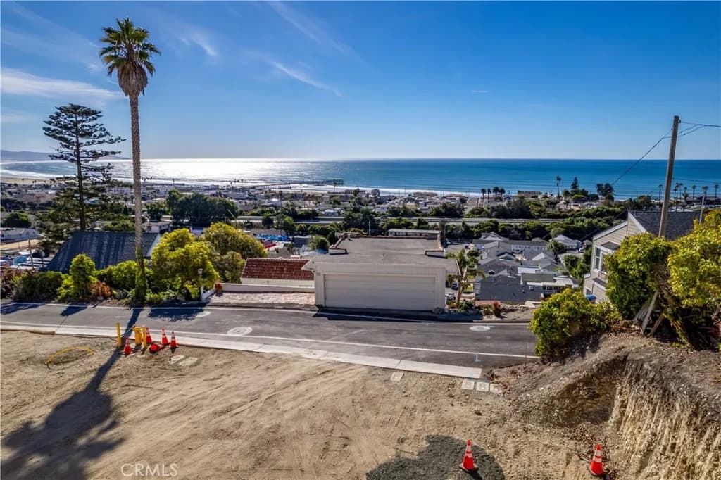 bed bath Land at 0 Hanford, Pismo Beach, California 93449